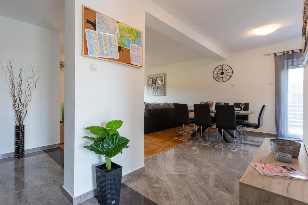 Apartmani Karoca 3 Pola Esterno foto