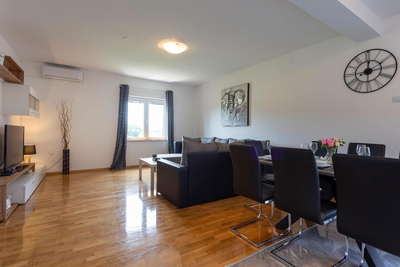 Apartmani Karoca 3 Pola Esterno foto